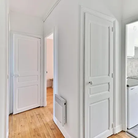 Apartment Lumineux - - Ii *