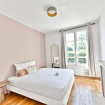 Apartment Lumineux - - Ii Puteaux